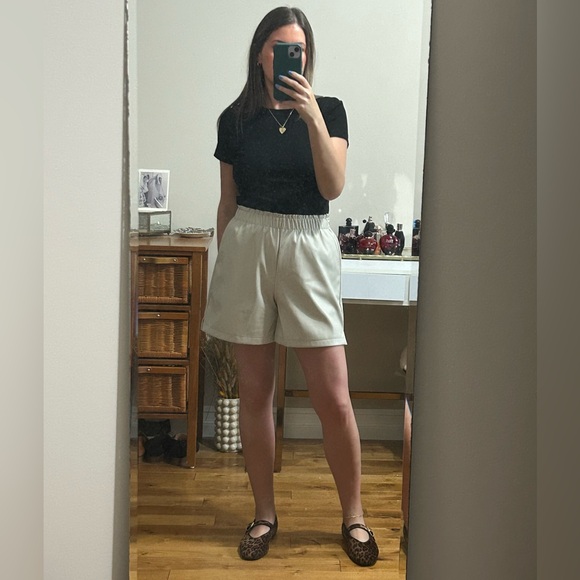 NWT Faux leather shorts - Picture 2 of 8